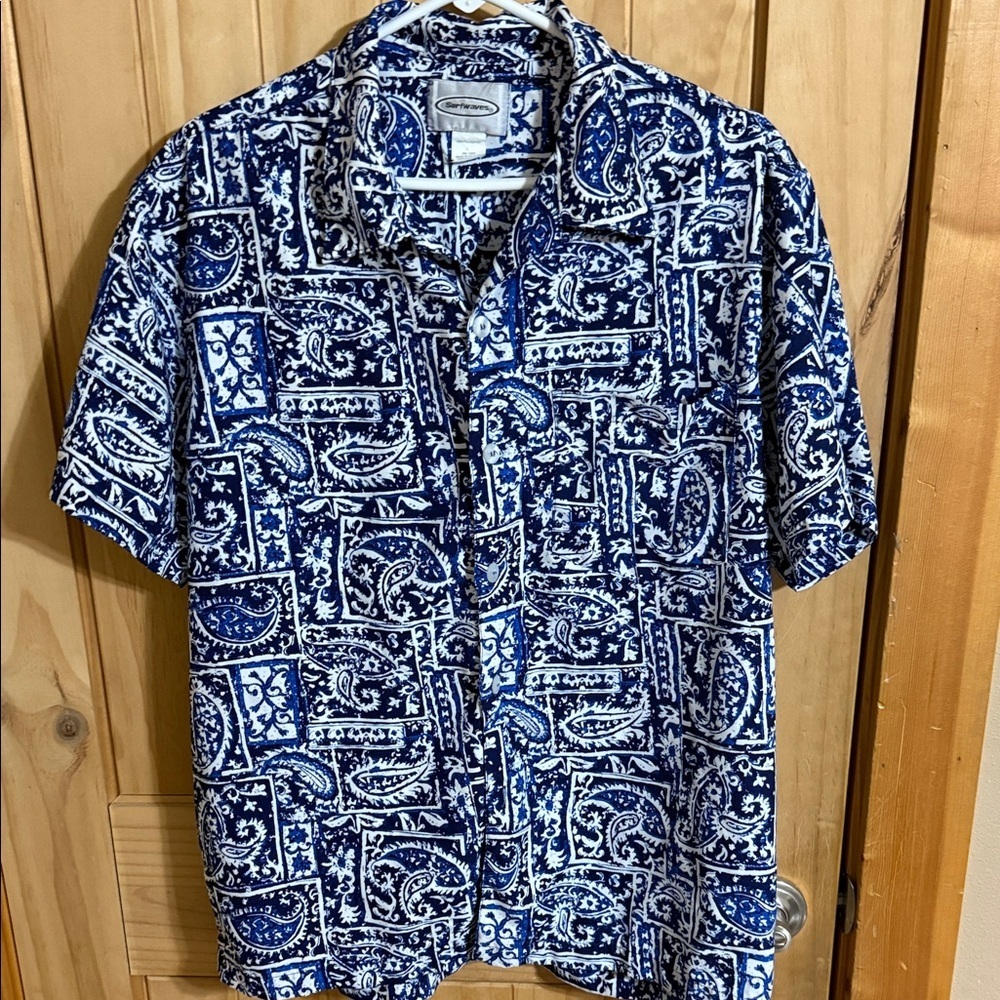 SURFWAVES Paisley Blue and White Casual Button-Down Shirt